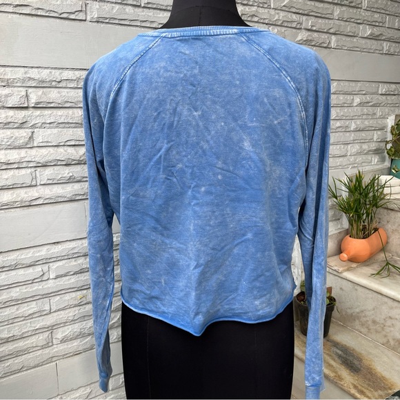 NWOT Papaya Blue Cropped Sweatshirt - Picture 4 of 5